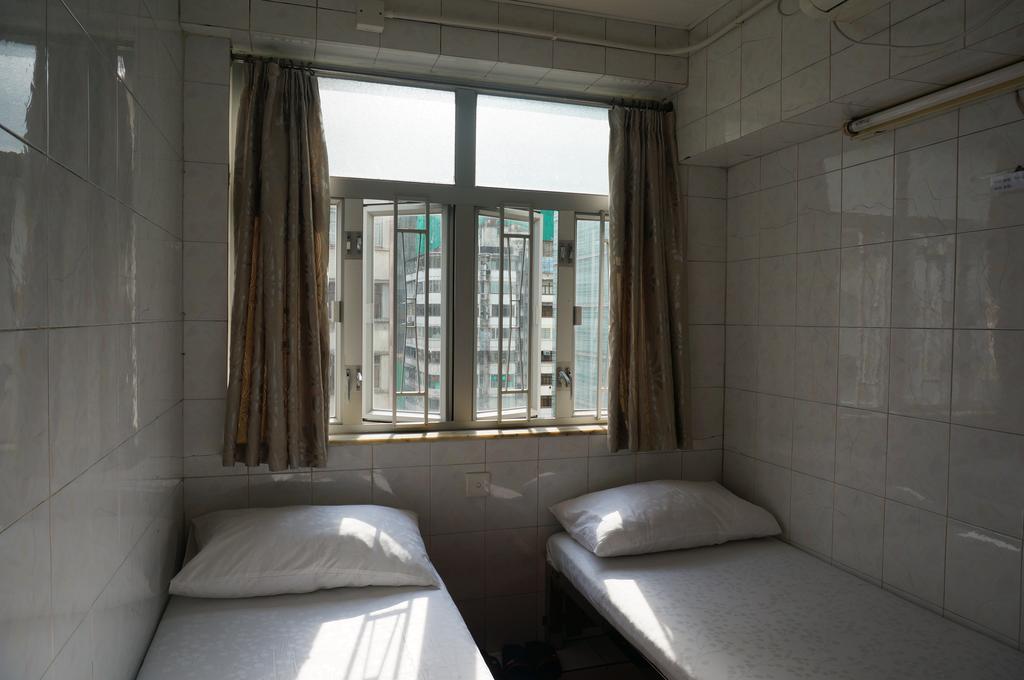 Pay-Less Guesthouse Hong Kong Room photo